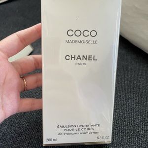 NWT COCO MADEMOSIELLE BODY CREAM
